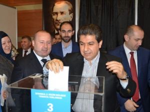 Temayül Yoklamasında “Kadına Şiddet” Kampanyası