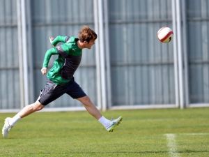 Timsah Ara Vermeden Çalıştı