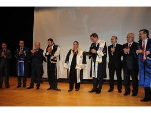 Kale Grubu Başkanı Okyay Ve Eşine Fahri Doktora Unvanı Verildi