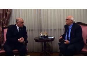Milli Eğitim Bakanı Avcı, Toylıyev İle Bir Araya Geldi