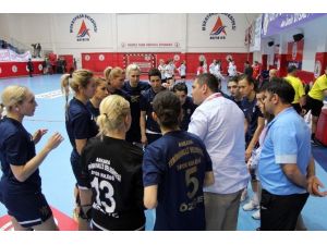 Antalya’da Yenimahalle’nin Gecesi