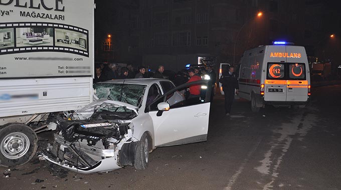 ELBİSTANDA ZİNCİRLEME KAZA