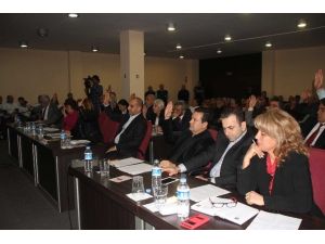 İzmir’de Yaşar Kemal’in İsmi Yaşatılacak
