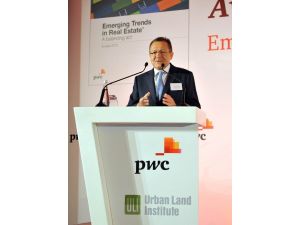 Başkan Uğur, Finans Ve Gayri Menkul Dünyasına Seslendi