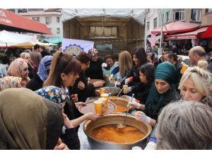 Tso Kadın Girişimcileri ‘Galla’ Pazarında Çorba Dağıttı