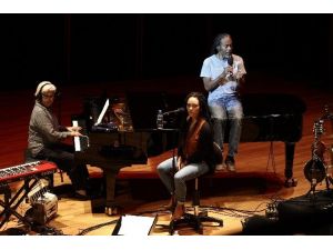 Grammy Ödüllü Bobby Mcferrin, İzmir’i Coşturdu