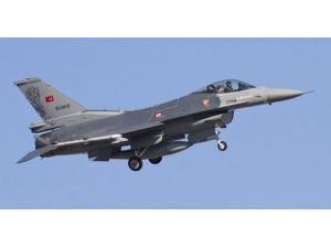 F-16’lar Türbeyi Gözetliyor