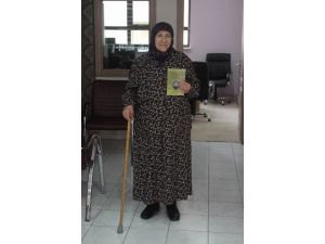 85 Yaşında Kitap Çıkarttı
