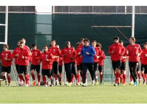 Antalyaspor, Samsun Deplasmanından 3 Puanı Hedefliyor