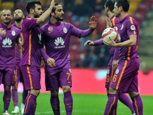 Aslan Derbi Öncesi Şov Yaptı