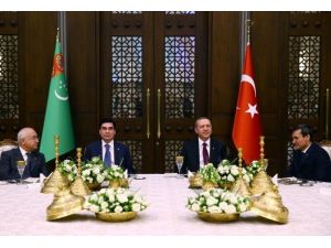 Cumhurbaşkanı Erdoğan, Berdimuhamedov Onuruna Akşam Yemeği Verdi