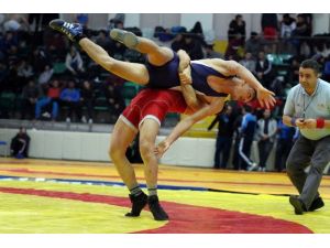 Milli Güreşçiler, Bulgaristan’da Minderi Titretecek