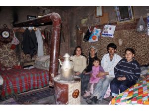 Dinamit Deposunda Yaşayan Ailenin Dramı