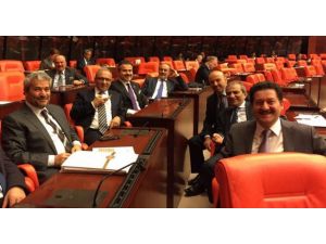 Ak Parti’de ’3 Dönem Sonu’ Özçekimi