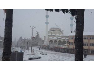 Tokat’a Mart ’Kar’ı Yağdı