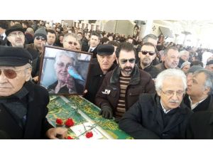 Erdal Eren’in Annesi Son Yolculuğuna Uğurlandı