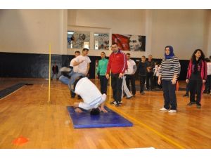 Engelleri Sporla Aşıyorlar
