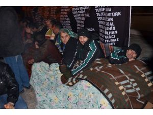 Somalı Maden İşçilerinin Oturma Eylemi Sürüyor