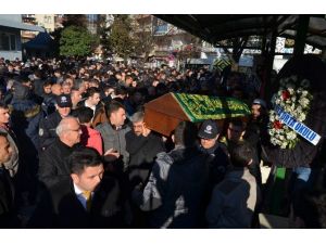 İntihar Eden Polis Memuru Fatsa’da Toprağa Verildi
