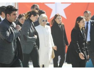 Emine Erdoğan; Türkiye’nin En Büyük Çadır Kentinin Açılışını Yaptı
