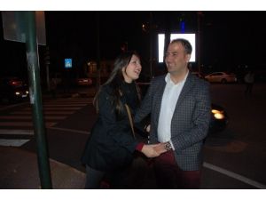 Dev Ekranda Evlenme Teklifi