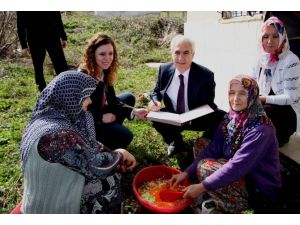 Belediye Başkanı Makam Odasını Köye Taşıdı