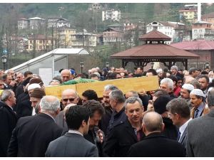 Cumhurbaşkanı Erdoğan’ın Komşusu Vefat Etti
