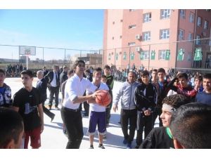 Darüşşafaka’dan Midyat’taki Sporseverlere Basketbol Sahası