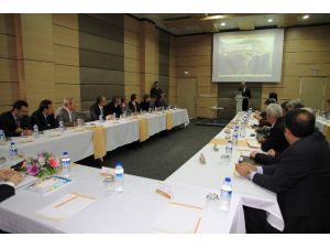 İnönü Üniversitesi’nde “Kamu-üniversite-sanayi İşbirliği” Toplantısı