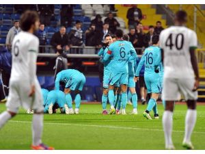 Açılış Maçında 4 Gol