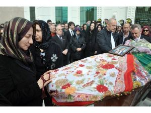 Şofbenden Zehirlenen Cemre Toprağa Verildi