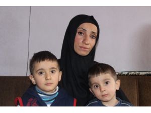 Kanser Hastası Kadın 2 Çocuğuyla Yaşam Mücadelesi Veriyor
