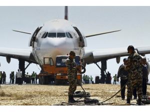 Nepal’de Pistten Çıkan Thy Uçağını Kurtarma Çalışmaları Sürüyor