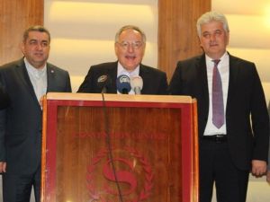 Başbakan’dan Bir Açıklama Bekliyoruz