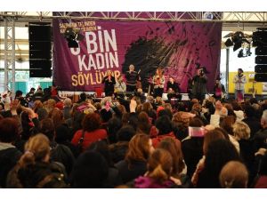 8 Bin Kişilik Koro Kadına Şiddete ’Dur’ Dedi