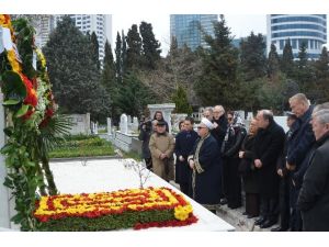 Çetin Emeç Mezarı Başında Anıldı