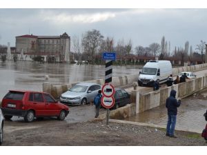 Edirne’de Nehir Debileri Kırmızı Alarm Veriyor