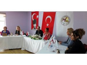’Medeniyetlerin Kadına Bakışı’ Harran’da Masaya Yatırıldı