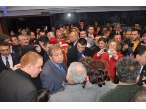 Ünlü Oyuncu ’Plaket Krizi’ Hakkında Konuştu