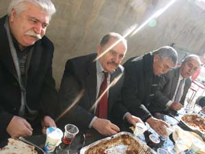 Eski Dostlardan Oluşan Kentin Konseyi Toplandı