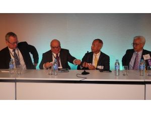 Tav Grubu Ceo’su Sani Şener, Paris’te “Mega Havalimanı Projeleri”ni Anlattı