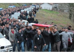 Maden Ocağında Ölen İşçi Son Yolculuğuna Uğurlandı