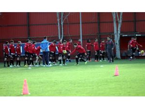 Gençlerbirliği’nde, Fenerbahçe Mesaisi Sürüyor