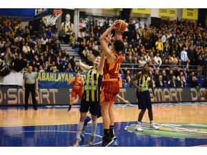 Avrupa’daki Türk Derbisinde Son Raunt