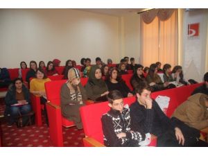 Bilecik’te “Sosyal Medya Farkındalığı” Konulu Konferans