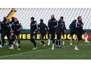 Beşiktaş’ta Zemin Endişesi