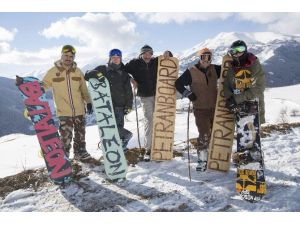 Profesyonel Kayakçılar Petran’da