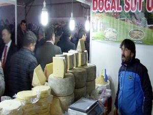 Protokol Konuştu, Esnaf Coştu