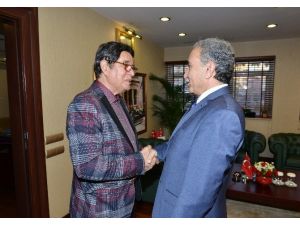 Erol Büyükburç’u Toprağı Çekmiş