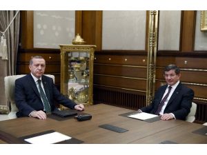 Cumhurbaşkanı Erdoğan, Başbakan Davutoğlu’nu Kabul Etti